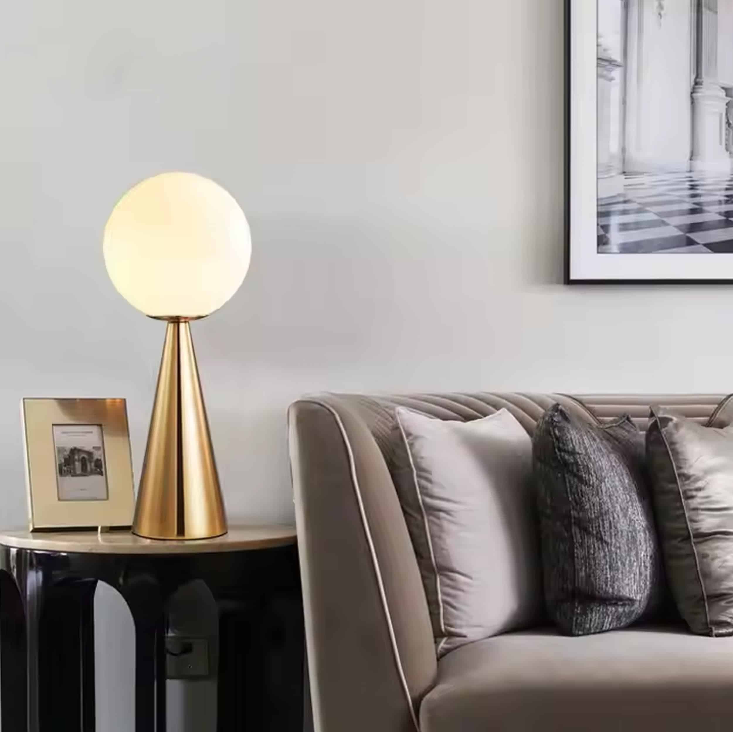 Allison bordslampa guld