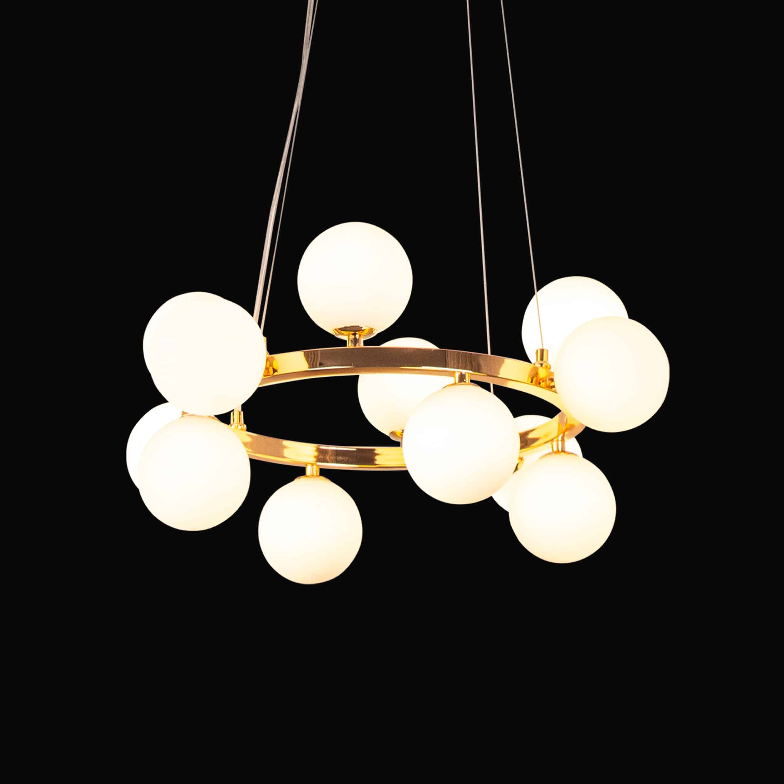 Sofia Taklampa guld